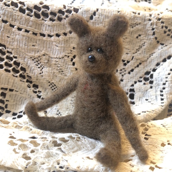 COPY - Handmade Needle Felted Teddy Bear with removable Santa hat - Picture 2 of 9